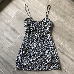 Wet Seal black and white top